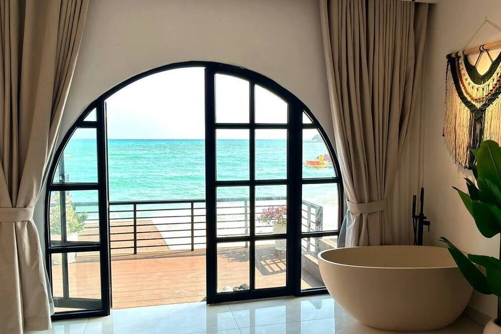 Koh Rong New Beach Resort
