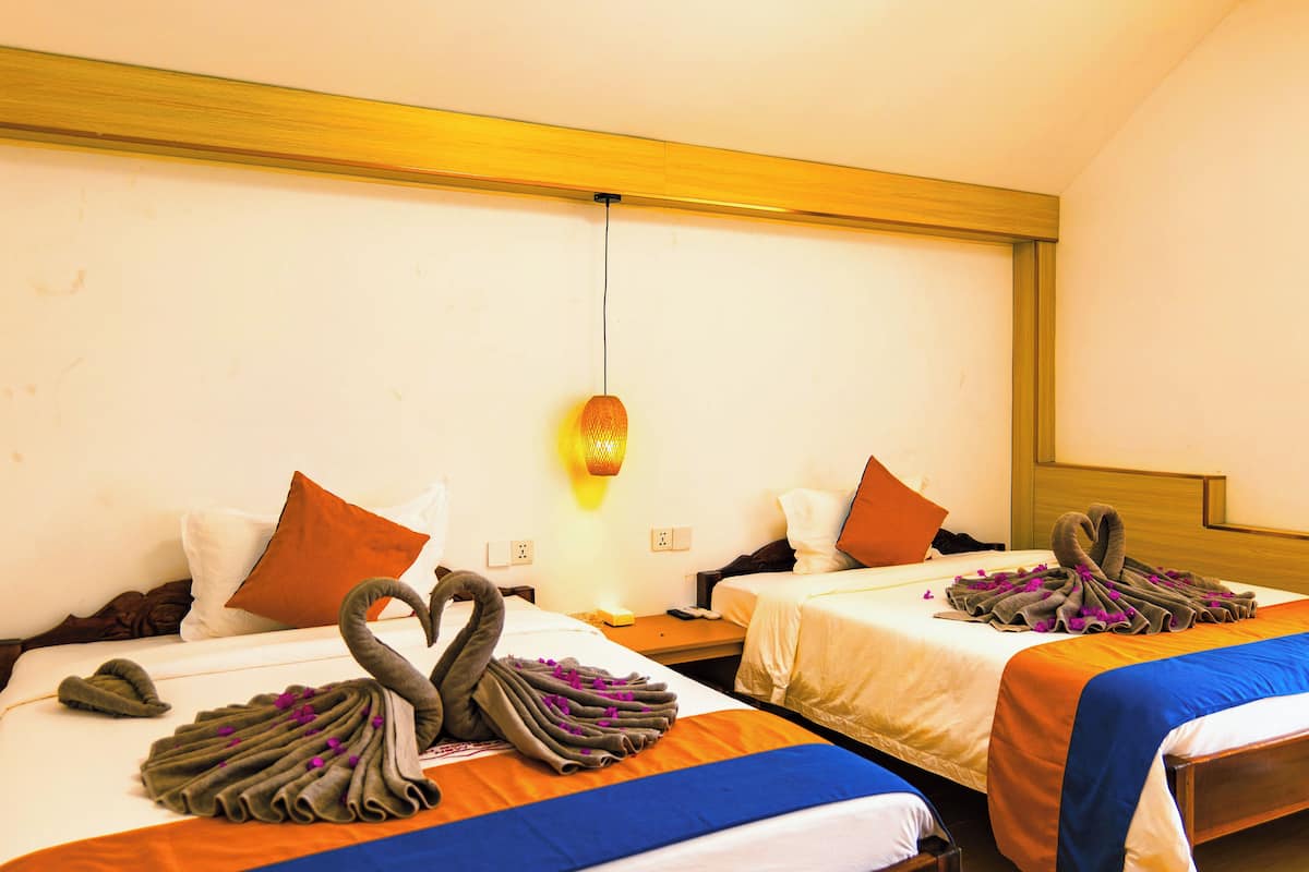 Twin Room, Balcony | Free WiFi, bed sheets