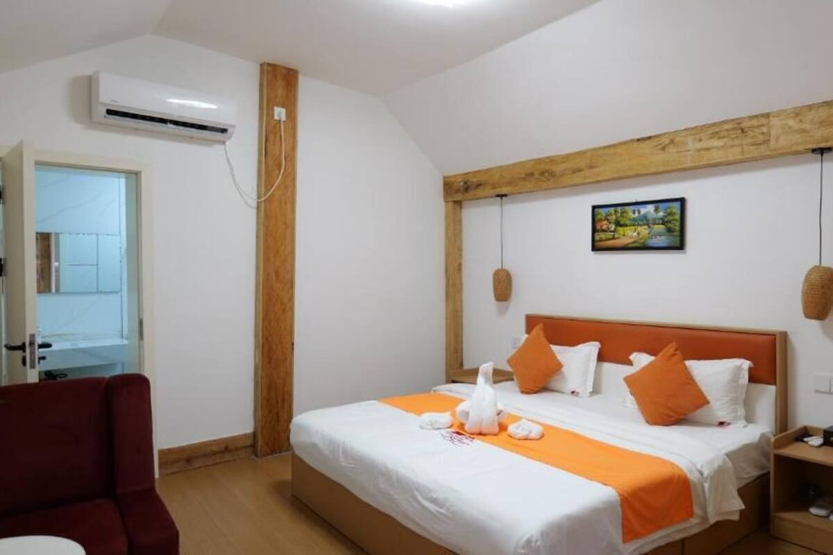 Deluxe Double Room, Garden View