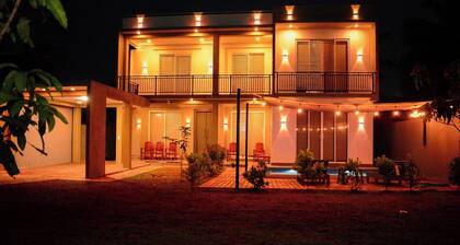 Amethyst Brook Villa "Retreat in style". Family-friendly Villa in Negombo