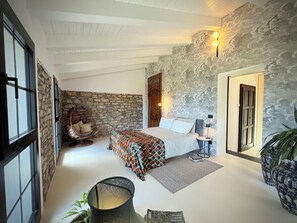 2 quartos, Wi-Fi de cortesia, roupa de cama