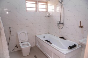 Towels, soap, toilet paper - FOUNTAIN HILTON HOTELS (Abakaliki)