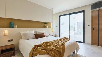 1 chambre, lit parapluie, Wi-Fi gratuit, draps fournis