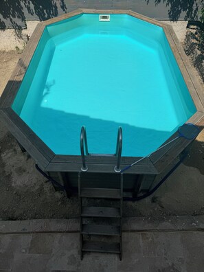 プール