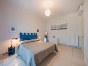 2 Schlafzimmer, Reisekinderbett, kostenloses WLAN, Bettwäsche