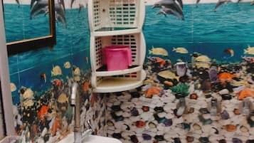 Shower, free toiletries, towels, soap