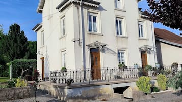 Esterni