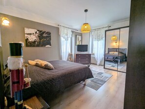 2 bedrooms
