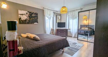 Deux chambres avec entrée indépendante, accÚs à un jardin