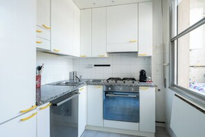 Four, plaque de cuisson, lave-vaisselle