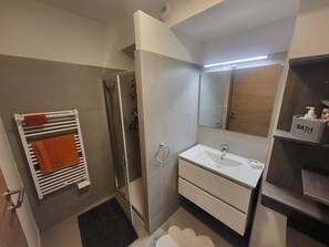Bathroom - Beautiful apartment in Montgenèvre with covered parking (Montgenèvre)