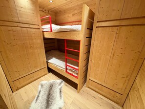 2 bedrooms, free WiFi