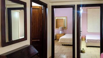 Apartment, Patio, Courtyard View | Terrace/patio