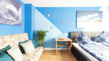 2 Schlafzimmer, Zimmersafe, Schreibtisch, Bügeleisen/Bügelbrett