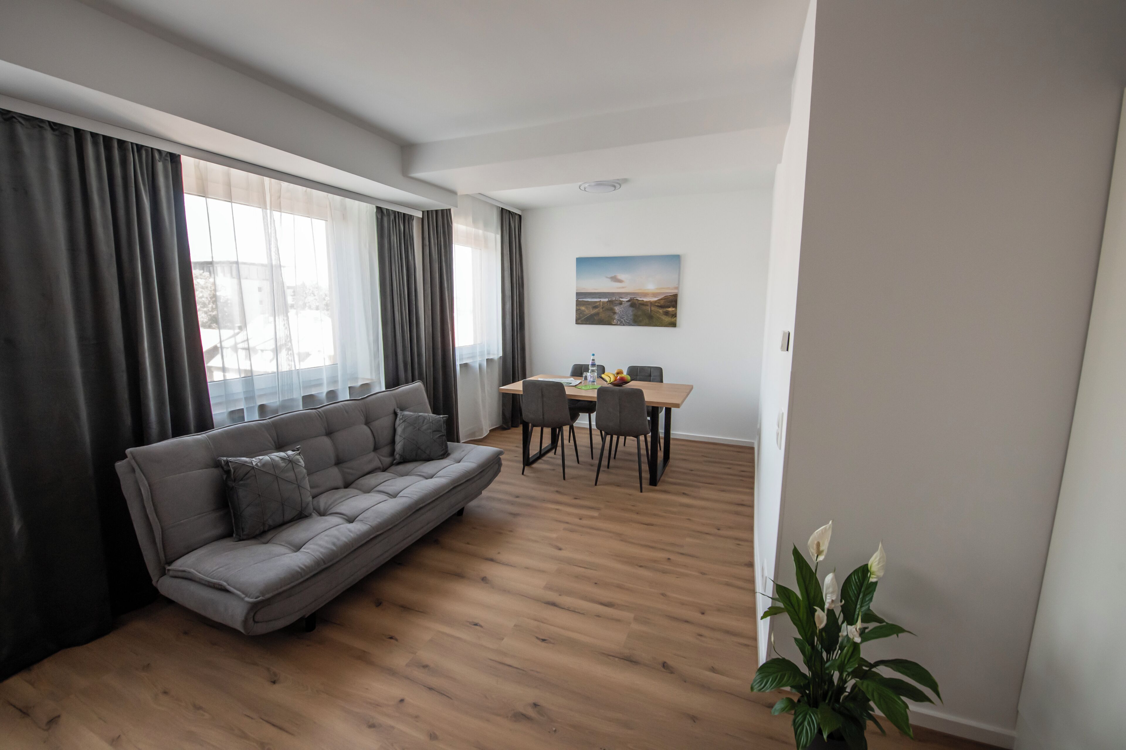 Apartament superior | Sala d&#x27;estar | Televisor de pantalla plana i terres tèrmics 