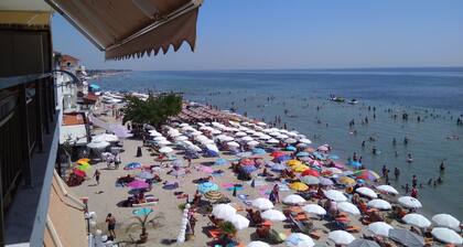 STUDIO JUST ON THE BEACH
