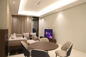 Appartement, 2 chambres, accessible aux personnes à mobilité réduite, balcon | Salle de séjour