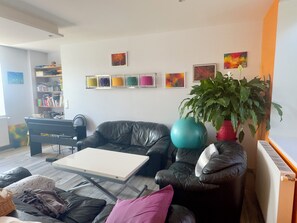 TV, books