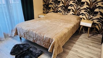 2 bedrooms, WiFi, bed sheets