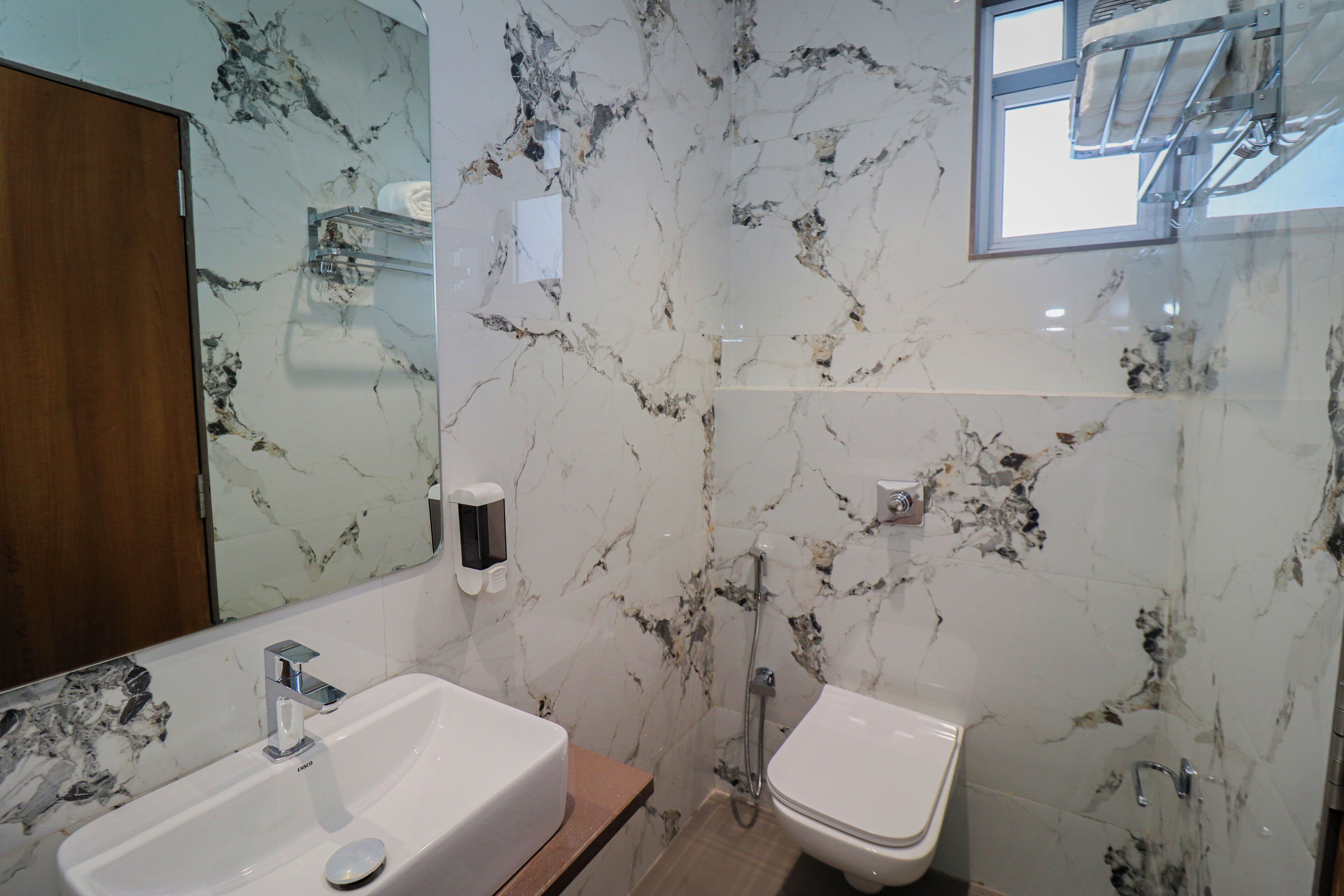 Foto - Hotel Ascent Star Inn - Near Mumbai International Airport