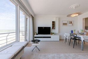 Apartment | 2 bedrooms, Internet - Huswell - Seafront Appartment With Stunning Views (Nieuwpoort)