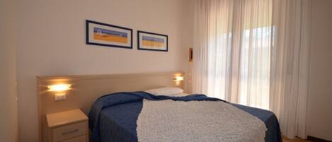 2 Schlafzimmer, Internetzugang, Bettwäsche