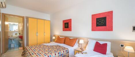 2 bedrooms, Internet