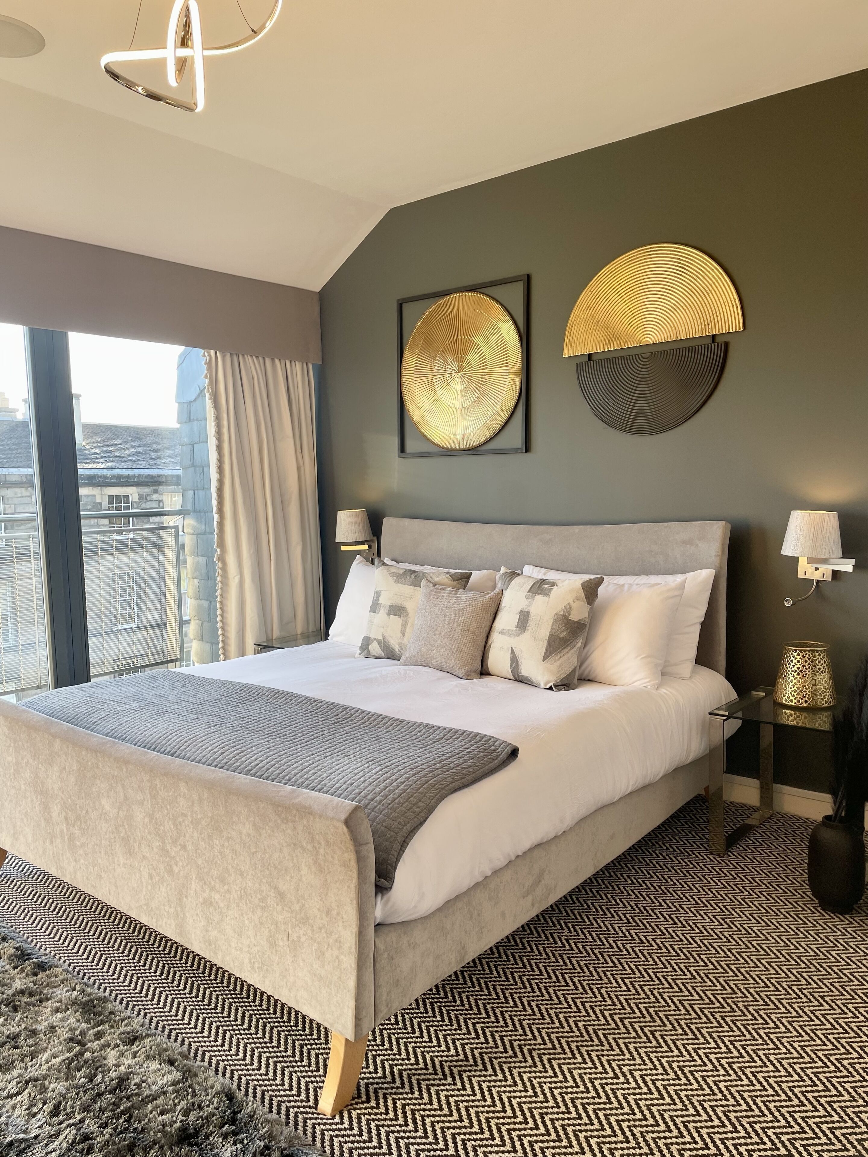 4 bedrooms, iron/ironing board, travel cot, free WiFi