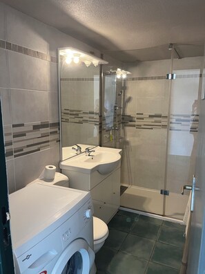 Handtücher, Toilettenpapier