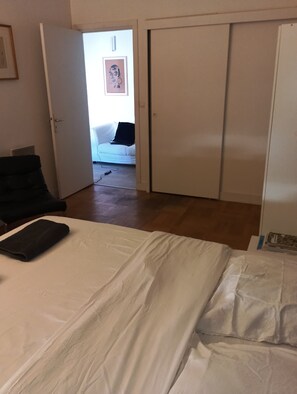 1 bedroom, iron/ironing board, bed sheets