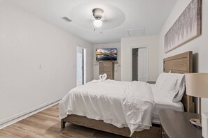 Strygejern/strygebræt, Wi-Fi, sengetøj