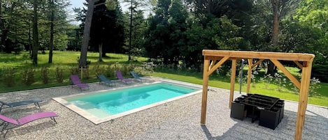 Piscine extérieure, piscine chauffée