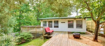 Waterfront Cabin w/ Private Dock on Lake Hartwell!