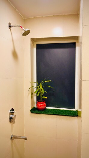 Jabón y papel higiénico