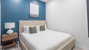 1 chambre, bureau, fer et planche à repasser, Wi-Fi