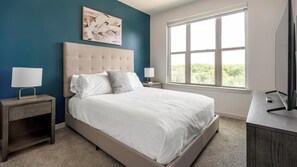 1 bedroom, desk, iron/ironing board, WiFi - Landing | Chic 1BD, Game Room, Pool (San Antonio)