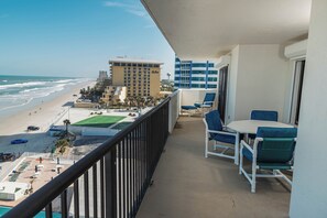 Property grounds - Water's Edge Retreat-Direct Oceanfront @ Sandpoint, 2BR Oceanfront Pool (Daytona Beach)