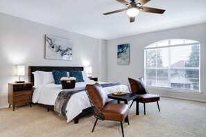 5 habitaciones, tabla de planchar con plancha y cuna de viaje 