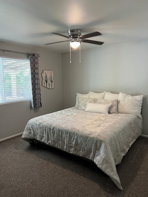 4 bedrooms, WiFi, bed sheets