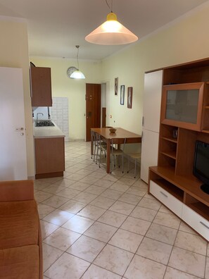 Apartamento, 2 habitaciones, patio | Interior