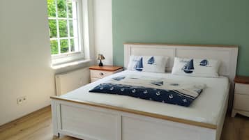 3 bedrooms, desk, free WiFi