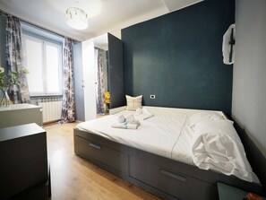 2 bedrooms, WiFi, bed sheets