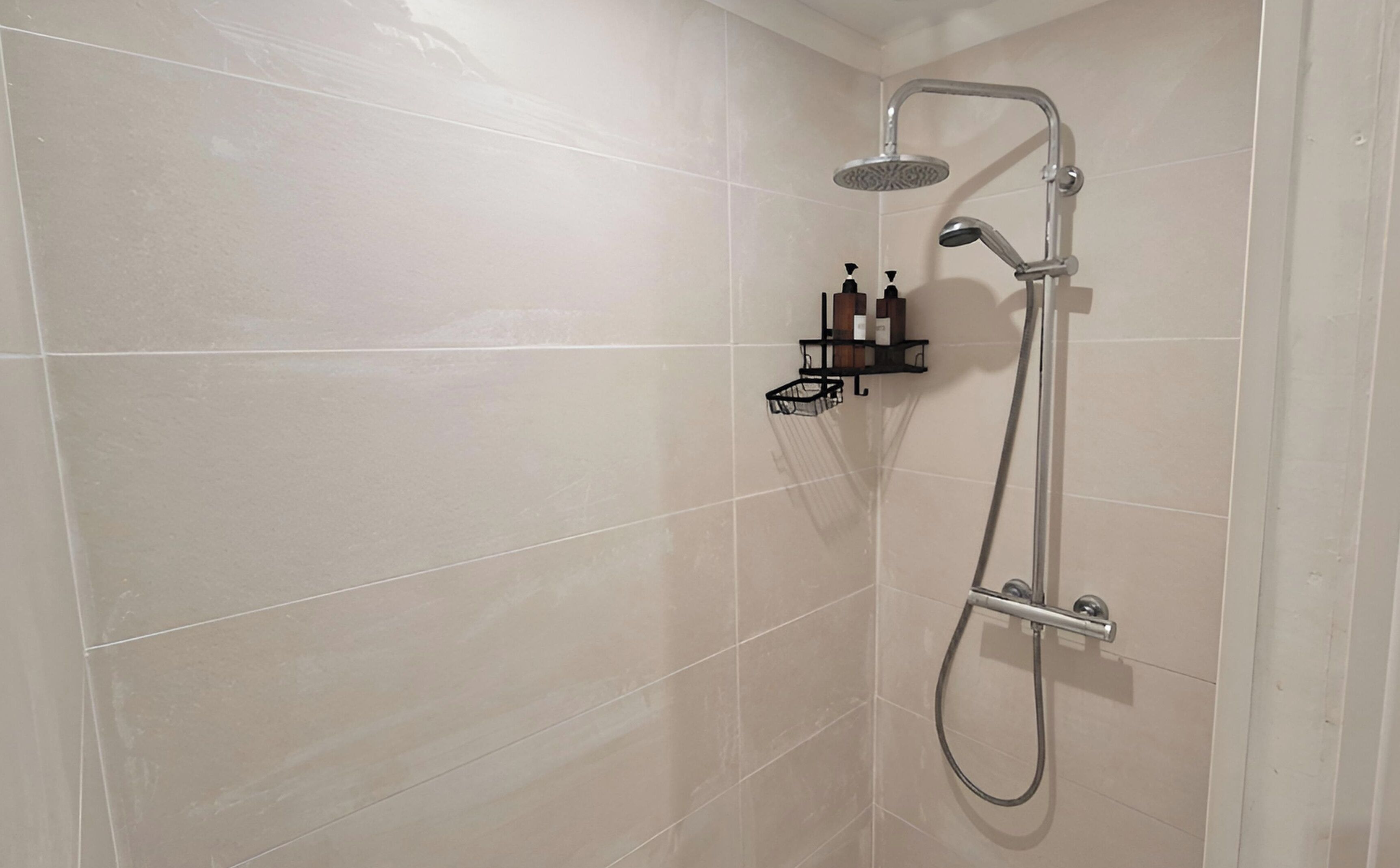 Premium Apartment, 1 Double Bed with Sofa bed, Sauna, Garden View | Bathroom | Hair dryer, slippers, soap, shampoo