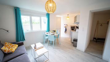 Premium-lejlighed - 1 dobbeltseng med sovesofa - sauna - udsigt til have | Badeværelse | Hårtørrer, hjemmesko, Sæbe, Shampoo