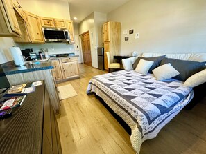 Desk, free WiFi, bed sheets