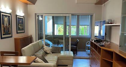 Quiet apt in PortoroĆŸ with WiFi, AC, kitchen, terrace & parking, 2 min from sea.