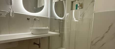 Apartment | Bathroom