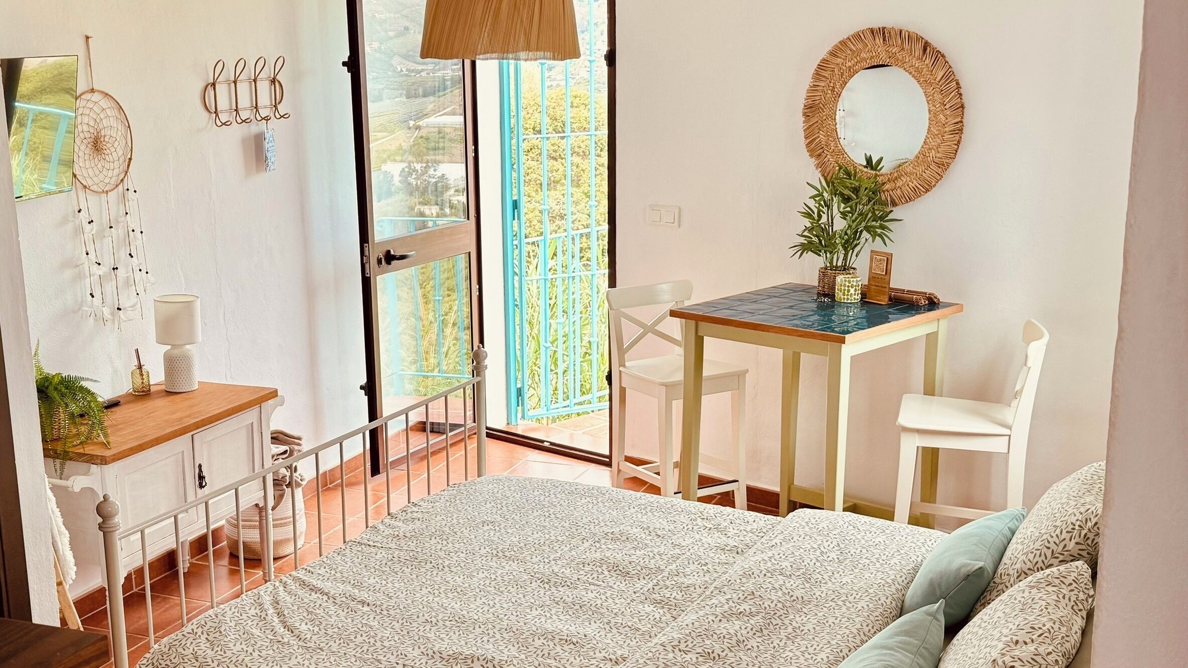 1 chambre, fer et planche à repasser, Wi-Fi, literie fournie