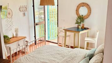 1 chambre, fer et planche à repasser, Wi-Fi, literie fournie