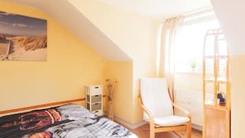 3 Schlafzimmer, Zimmersafe, Schreibtisch, Bügeleisen/Bügelbrett